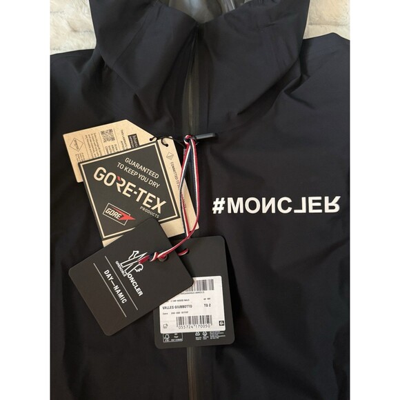 Moncler Grenoble Valles Jacket Women’s Size 2 US 6 Black GORE-TEX Hooded NWT - Picture 11 of 11
